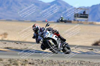 media/Jan-08-2022-SoCal Trackdays (Sat) [[1ec2777125]]/Turn 4 (1145am)/